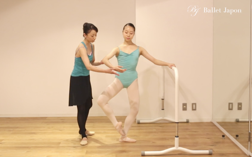 battement fondu / バットマン・フォンデュ わかるとバレエはもっと面白い バレエオンラインレッスンサイト♪バレエTV